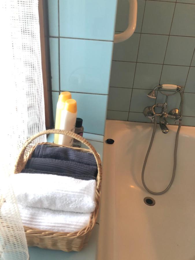 Appartamento Retro Bolig - Fyldt Med Hygge! Ingen Luksus Kolind Esterno foto