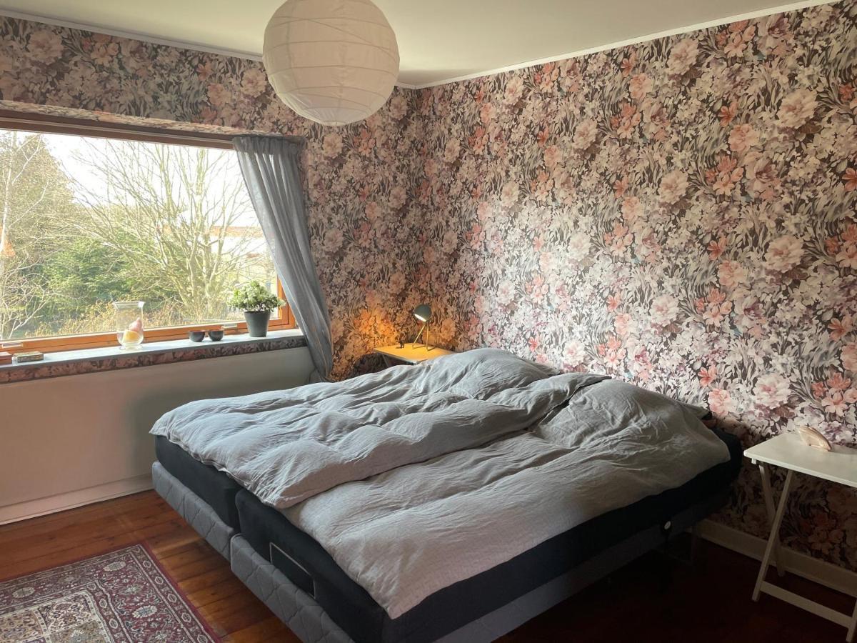 Appartamento Retro Bolig - Fyldt Med Hygge! Ingen Luksus Kolind Esterno foto