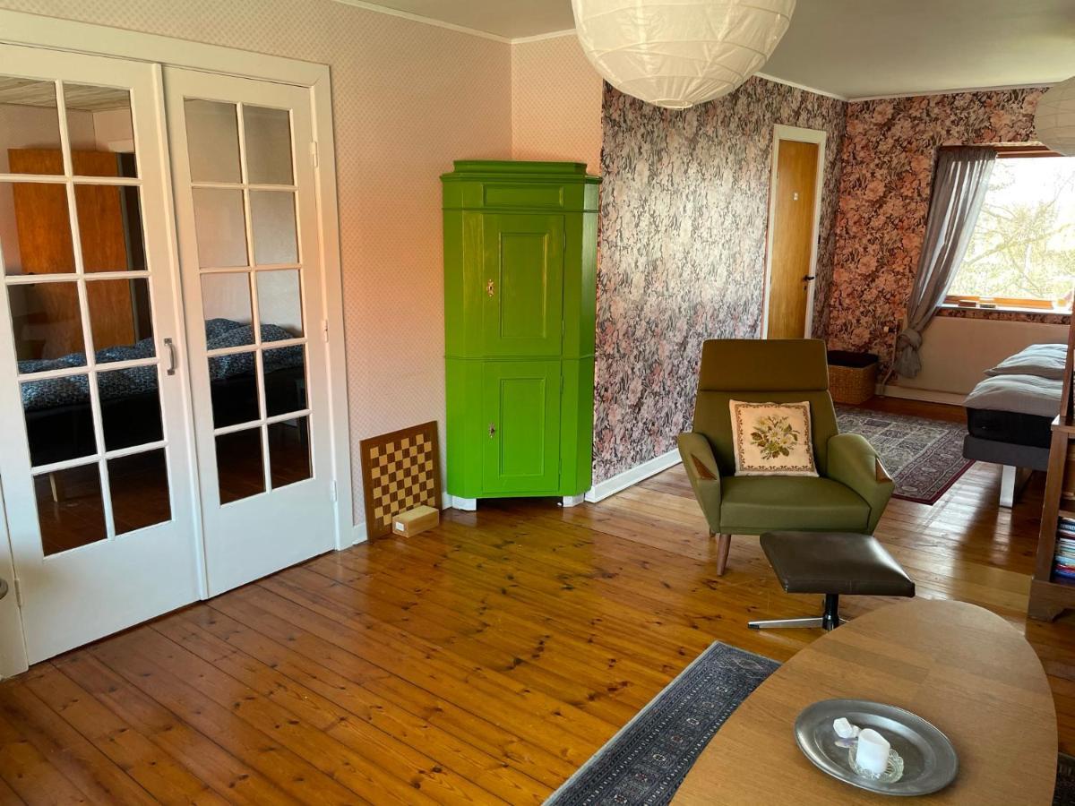 Appartamento Retro Bolig - Fyldt Med Hygge! Ingen Luksus Kolind Esterno foto