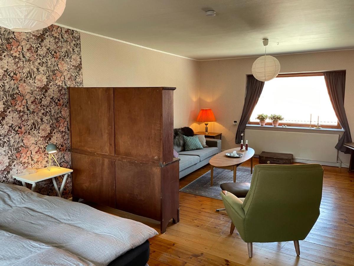 Appartamento Retro Bolig - Fyldt Med Hygge! Ingen Luksus Kolind Esterno foto