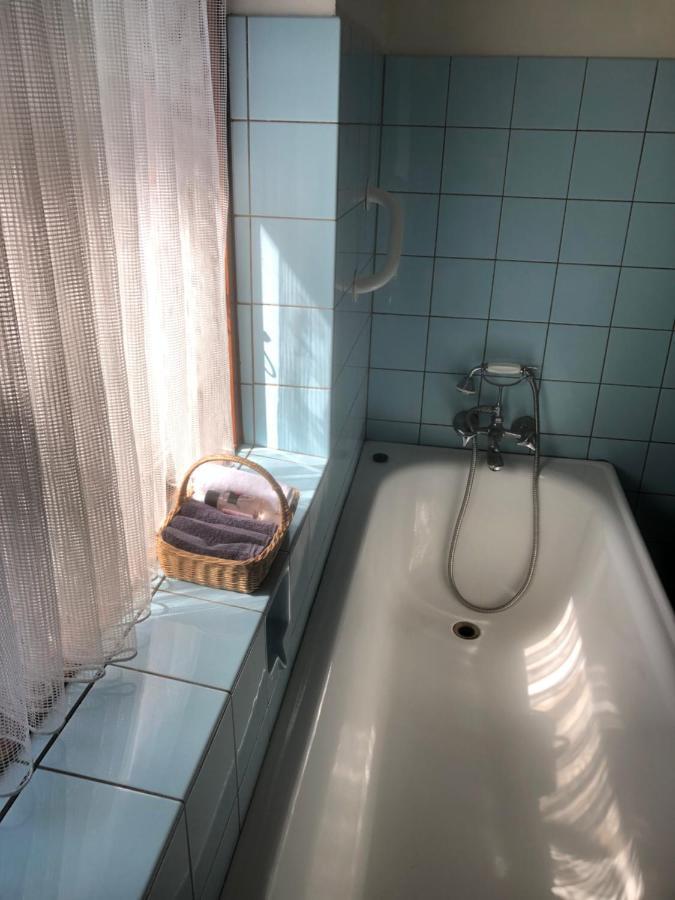Appartamento Retro Bolig - Fyldt Med Hygge! Ingen Luksus Kolind Esterno foto